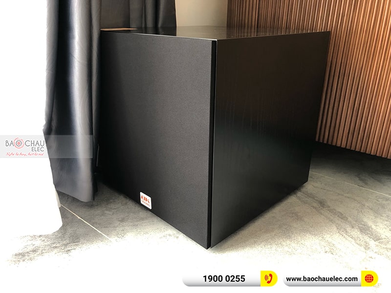 Dàn karaoke gia đình anh Lộc