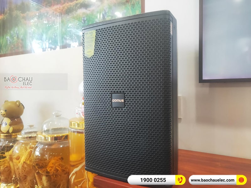 Dàn karaoke gia đình anh Nam
