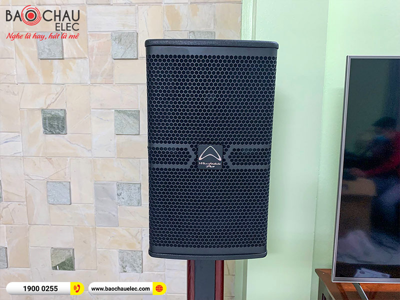 Dàn karaoke gia đình anh Nam