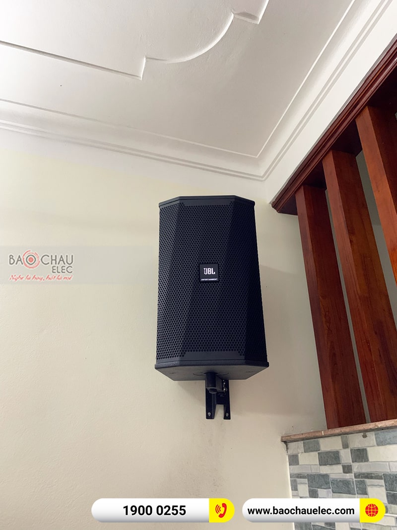 Dàn karaoke gia đình anh Nghĩa