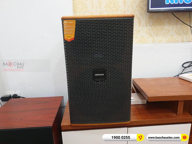 Dàn karaoke gia đình anh Nhật