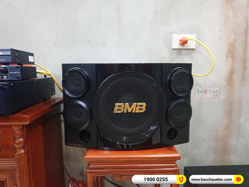 Dàn karaoke gia đình anh Phúc