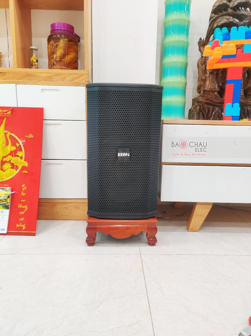 Dàn karaoke gia đình anh Sơn
