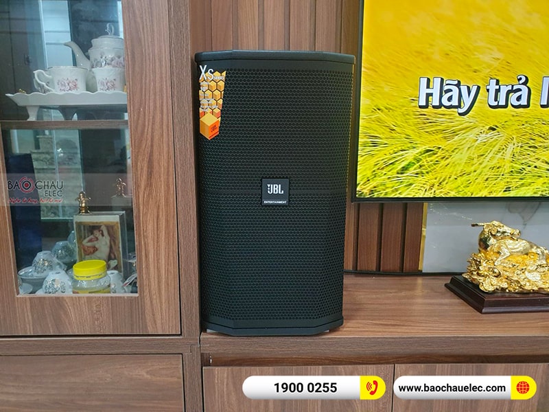 Dàn karaoke gia đình anh Thắng