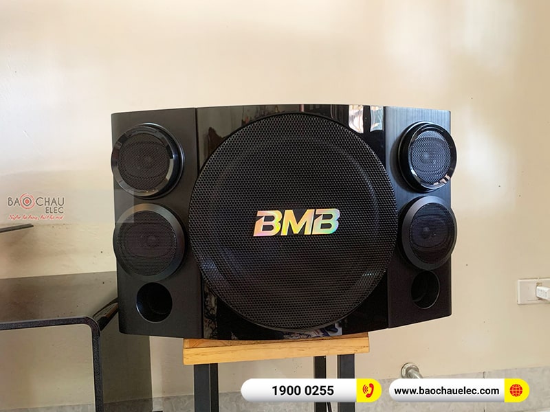 Dàn karaoke gia đình anh Thắng