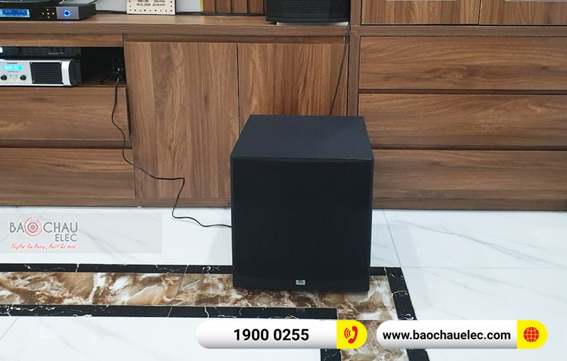 Dàn karaoke gia đình anh Thắng