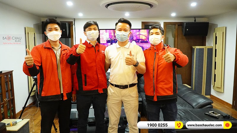 Dàn karaoke gia đình anh Thắng