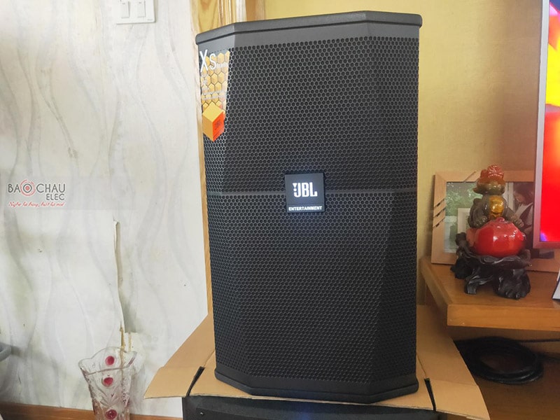 Dàn karaoke gia đình anh Thành