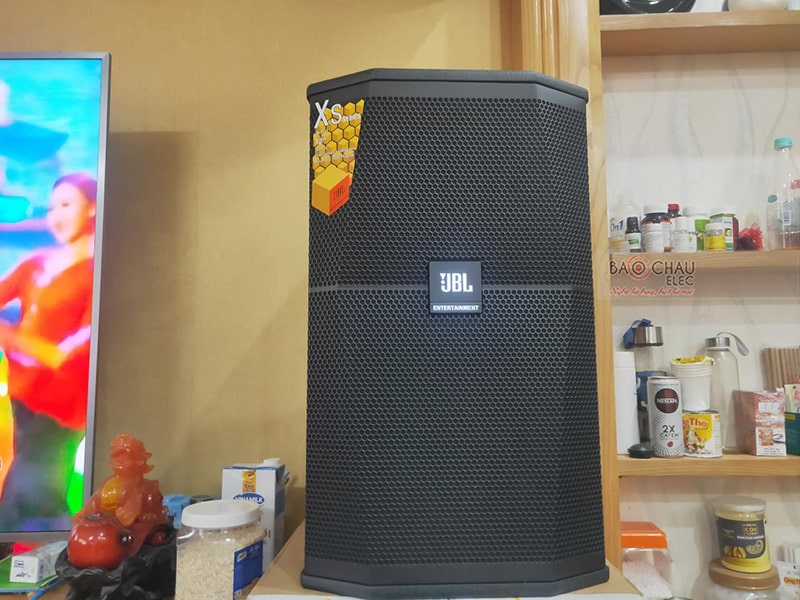 Dàn karaoke gia đình anh Thành
