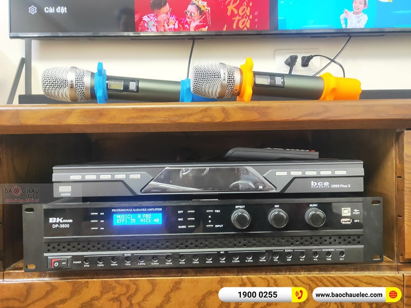 Dàn karaoke gia đình anh Thành