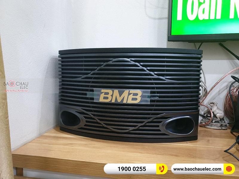 Dàn karaoke gia đình anh Thiến