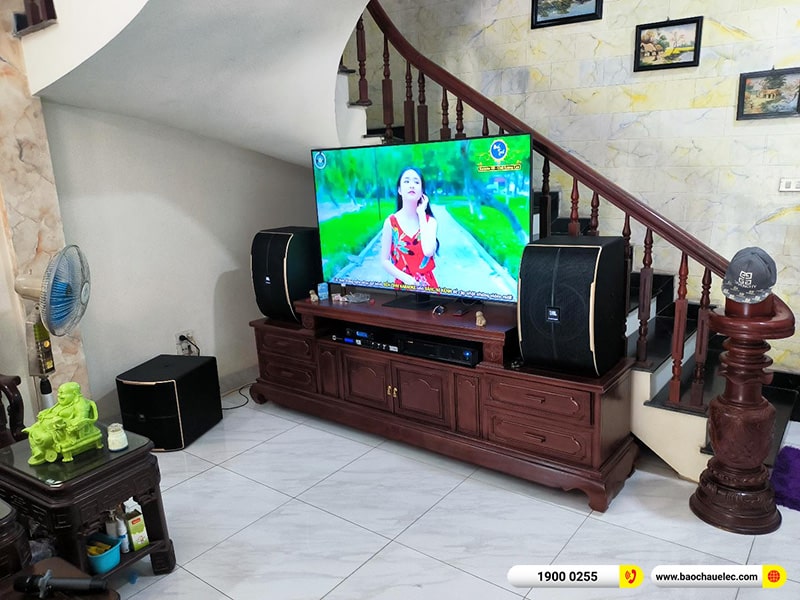 Dàn karaoke gia đình anh Trường