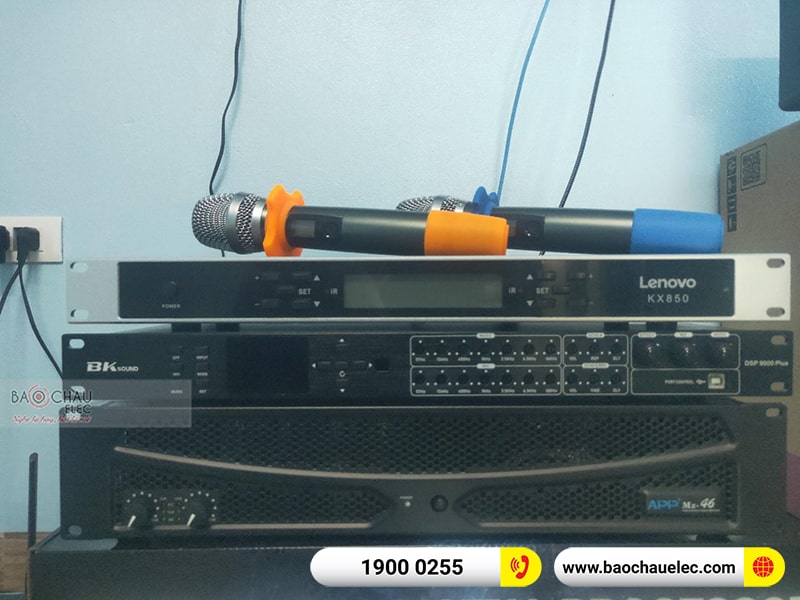 Dàn karaoke gia đình anh Tú