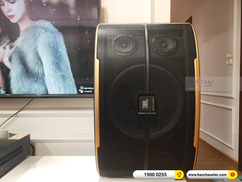 Dàn karaoke gia đình anh Tuấn 