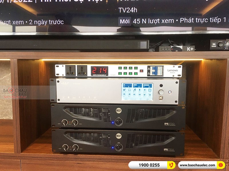 Dàn karaoke gia đình anh Tuấn
