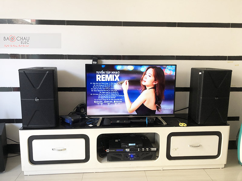 Dàn karaoke gia đình anh Tuấn Anh 