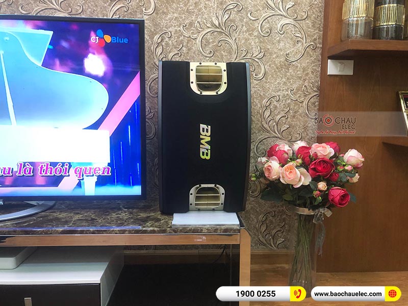 Dàn karaoke gia đình chị Hường