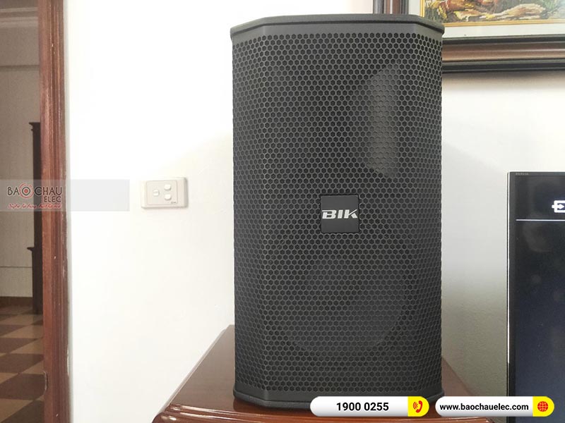 Dàn karaoke gia đình chị Hương