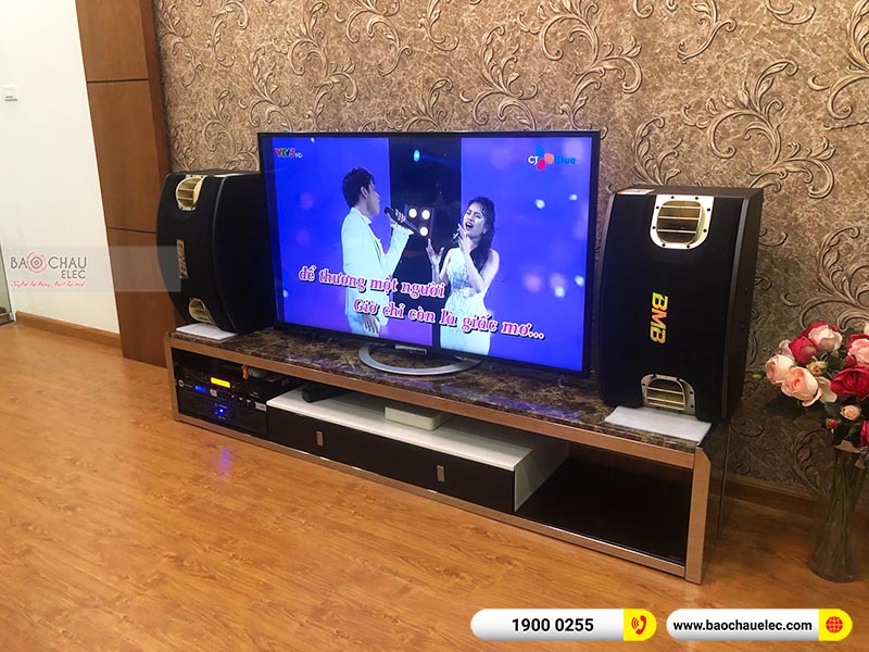 Dàn karaoke gia đình chị Hường