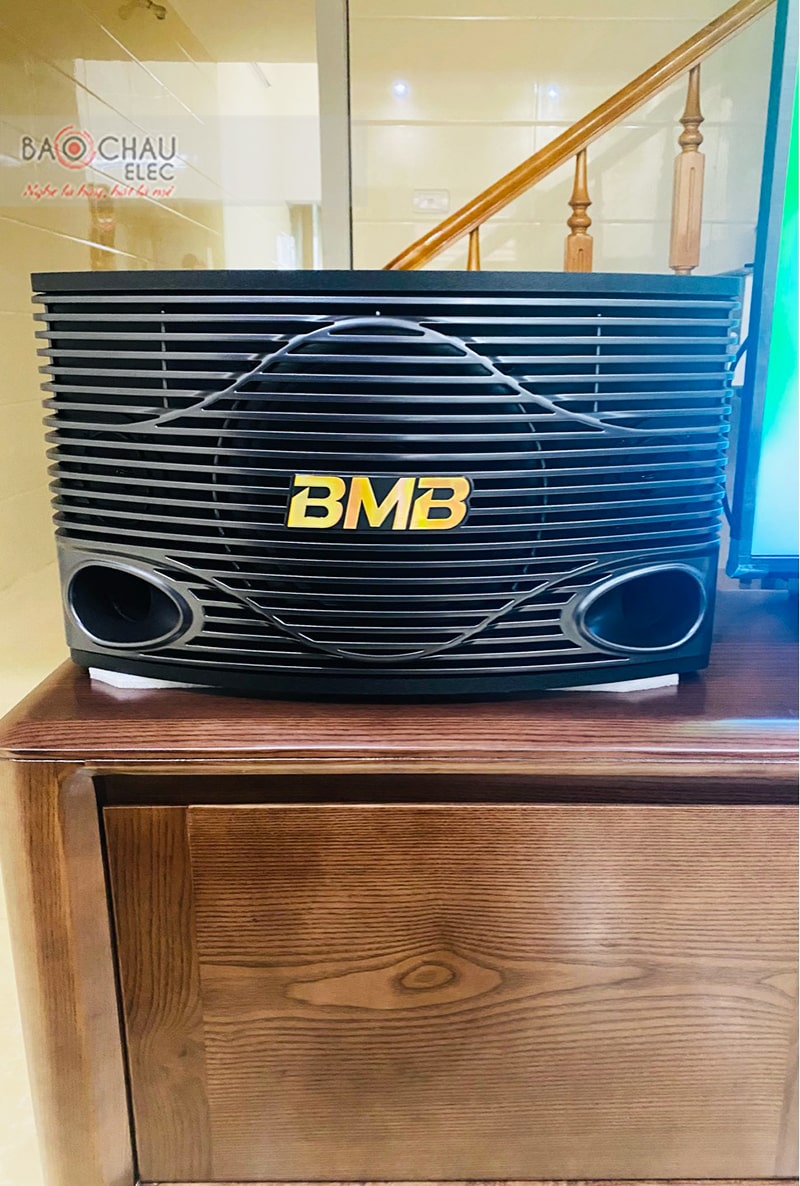 Dàn karaoke gia đình chị Linh 