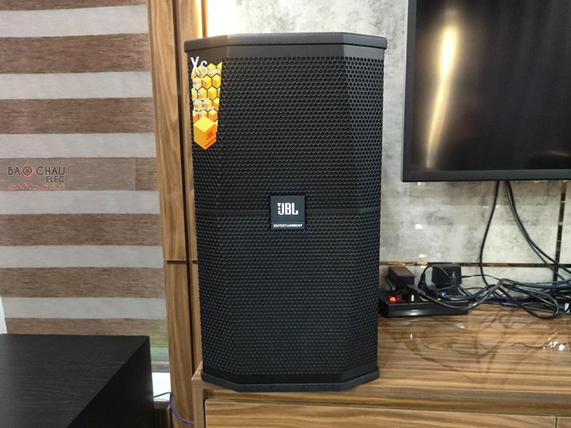 Dàn karaoke gia đình chị Nhung