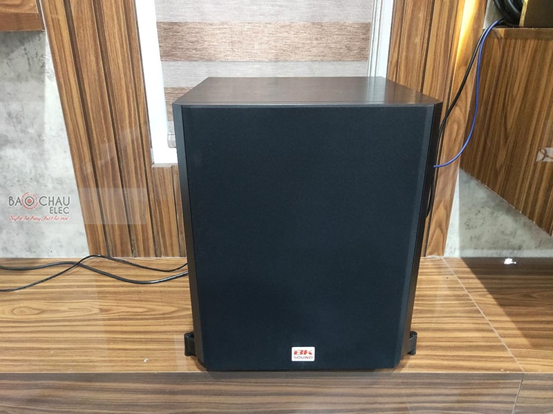Dàn karaoke gia đình chị Nhung