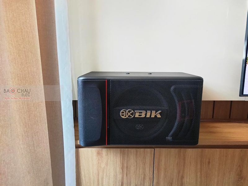 Dàn karaoke gia đình chị Oanh