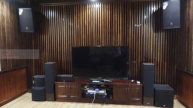 Dàn karaoke gia đình chú Hà