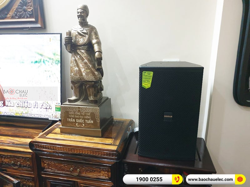 Dàn karaoke gia đình cô Hiền 