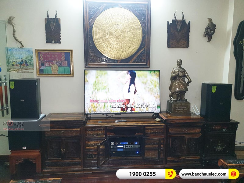 Dàn karaoke gia đình cô Hiền 