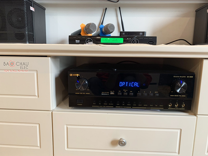 Dàn karaoke gia đình chị Châu h3