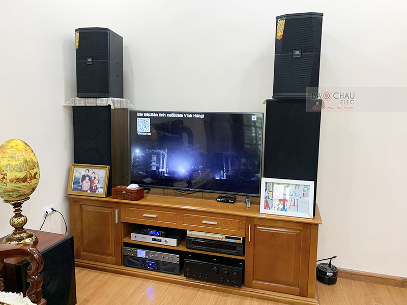 D&agrave;n karaoke gia đ&igrave;nh anh Ch&iacute;nh 