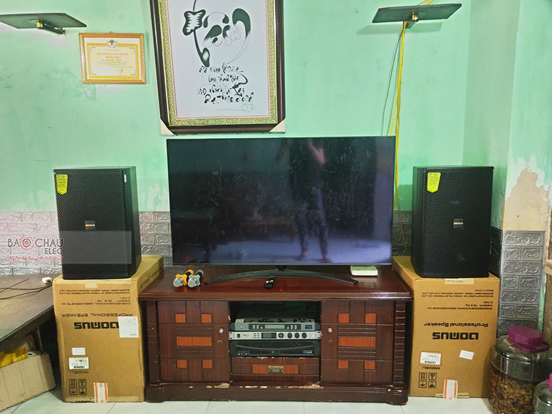 Dàn karaoke gia đình anh Công h4
