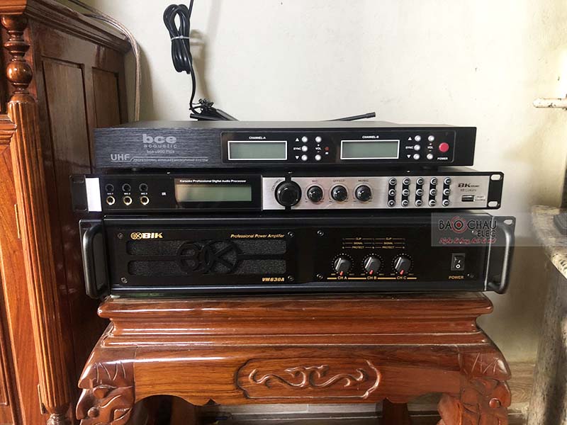 Dàn karaoke gia đình anh Cường h3
