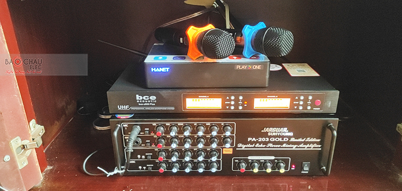 Dàn karaoke gia đình anh Hải h3