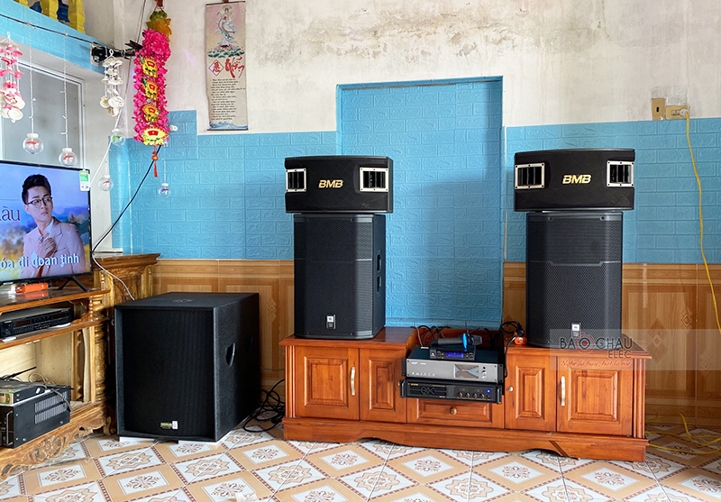 Dàn karaoke gia đình anh Hiện h4
