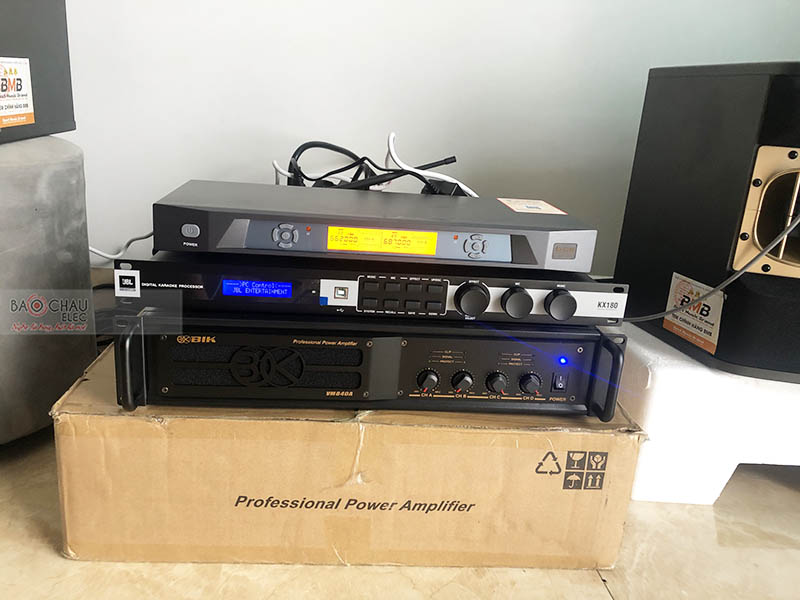 Dàn karaoke gia đình anh Hiệp h3