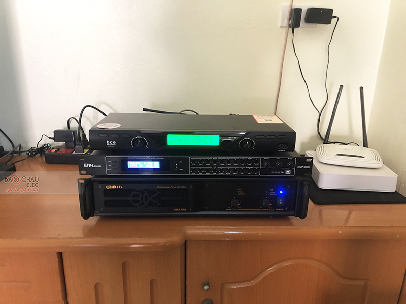 Dàn karaoke gia đình anh Hoan h3