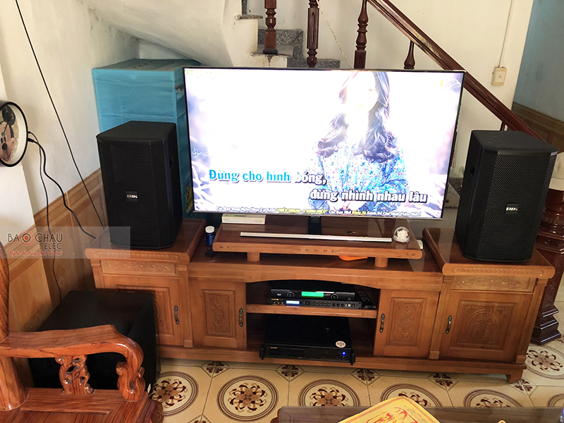 Dàn karaoke gia đình anh Huy h4
