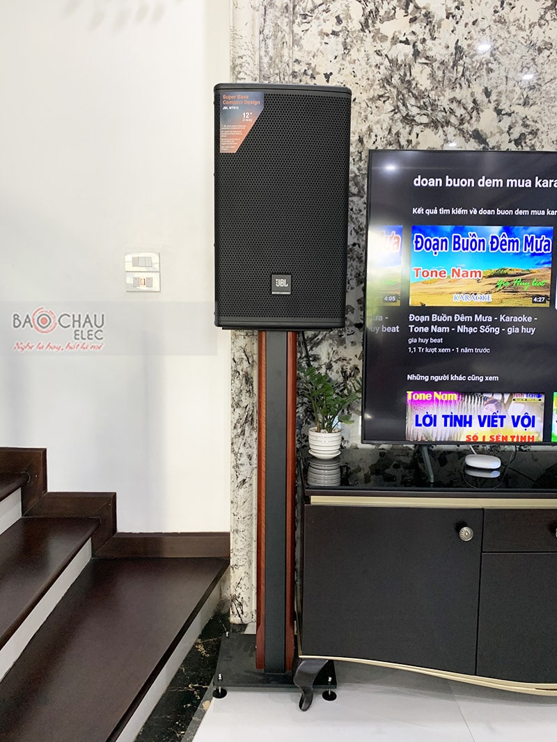 Dàn karaoke gia đình anh Mạnh 