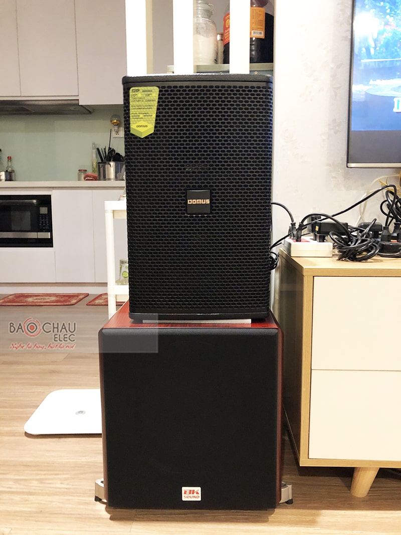 Dàn karaoke gia đình anh Mạnh 