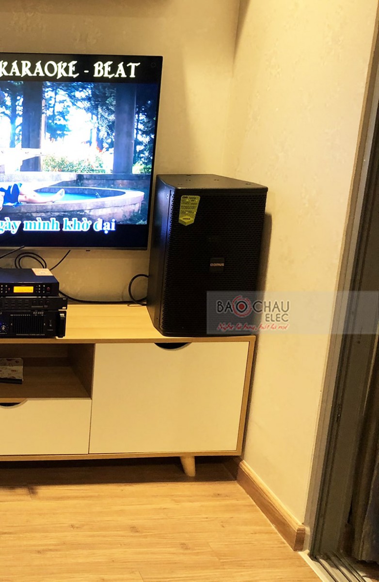 Dàn karaoke gia đình anh Mạnh 