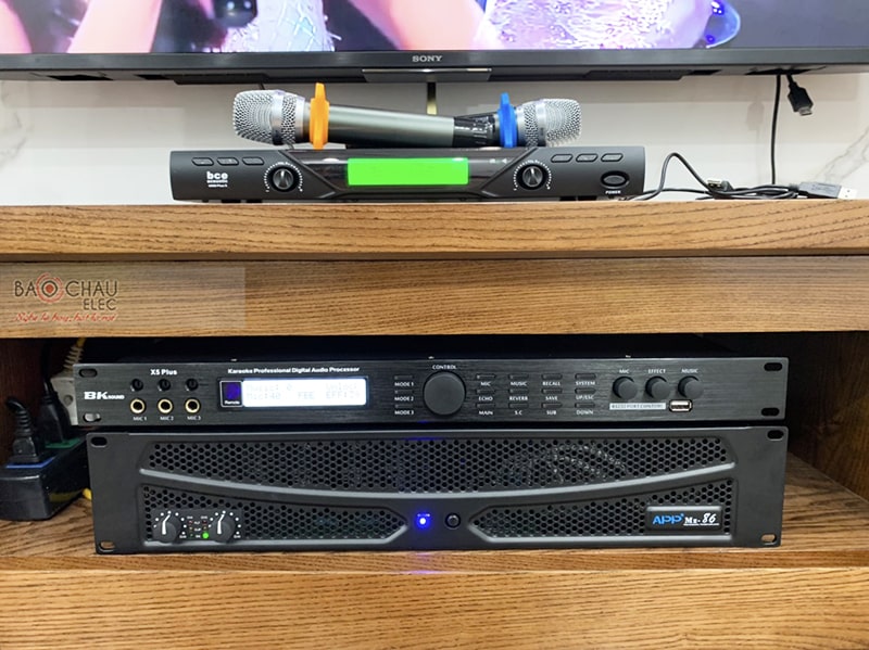Dàn karaoke gia đình anh Nghĩa 
