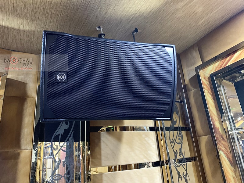 Dàn karaoke gia đình anh Ngọc tại Hà Nội 