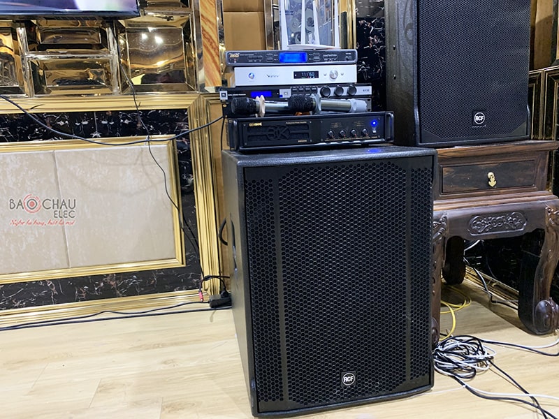 Dàn karaoke gia đình anh Ngọc tại Hà Nội 