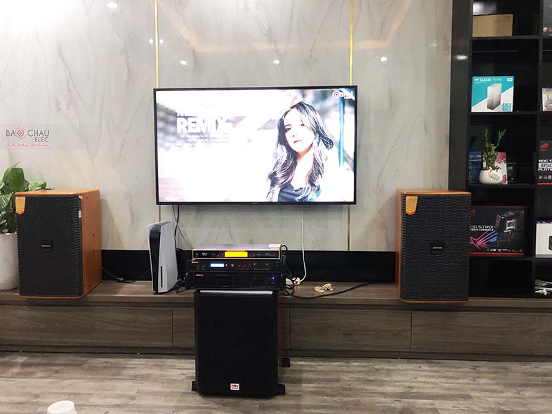 Dàn karaoke gia đình anh Phong h4