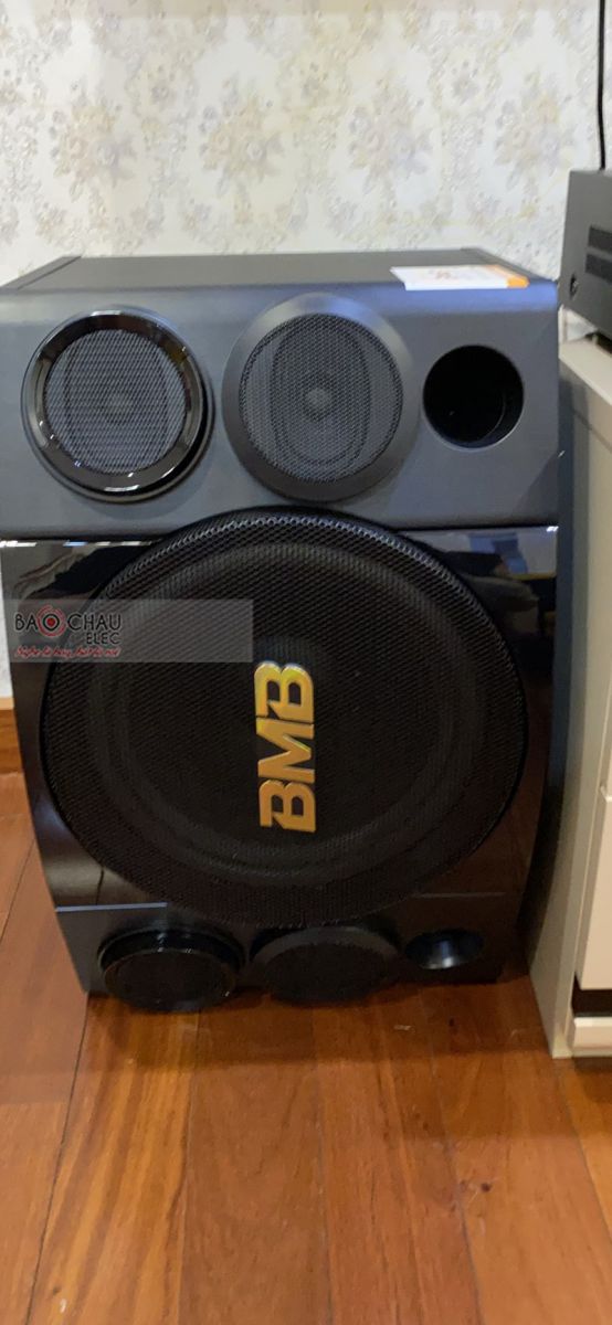 Dàn karaoke gia đình anh Quang Anh