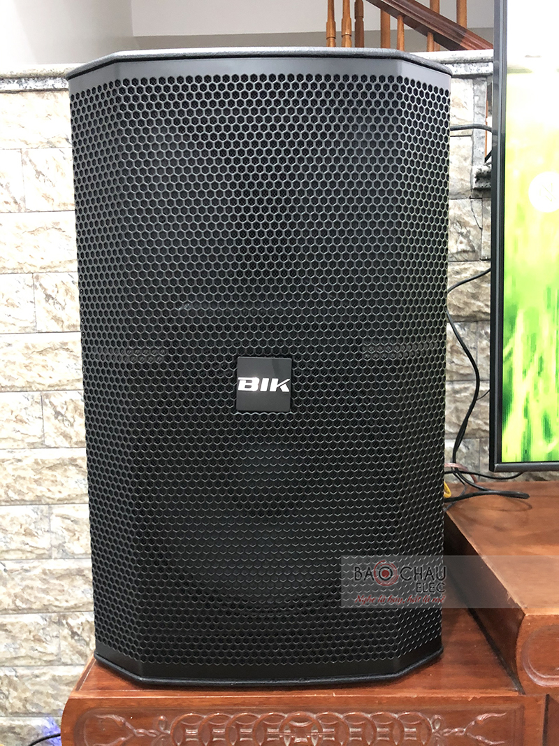 Dàn karaoke gia đình anh San h1
