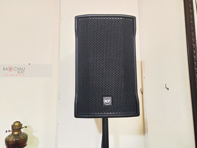 Dàn karaoke gia đình anh Sáng