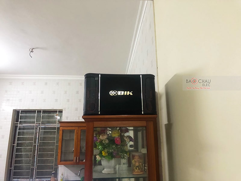 Dàn karaoke gia đình anh Sơn 
